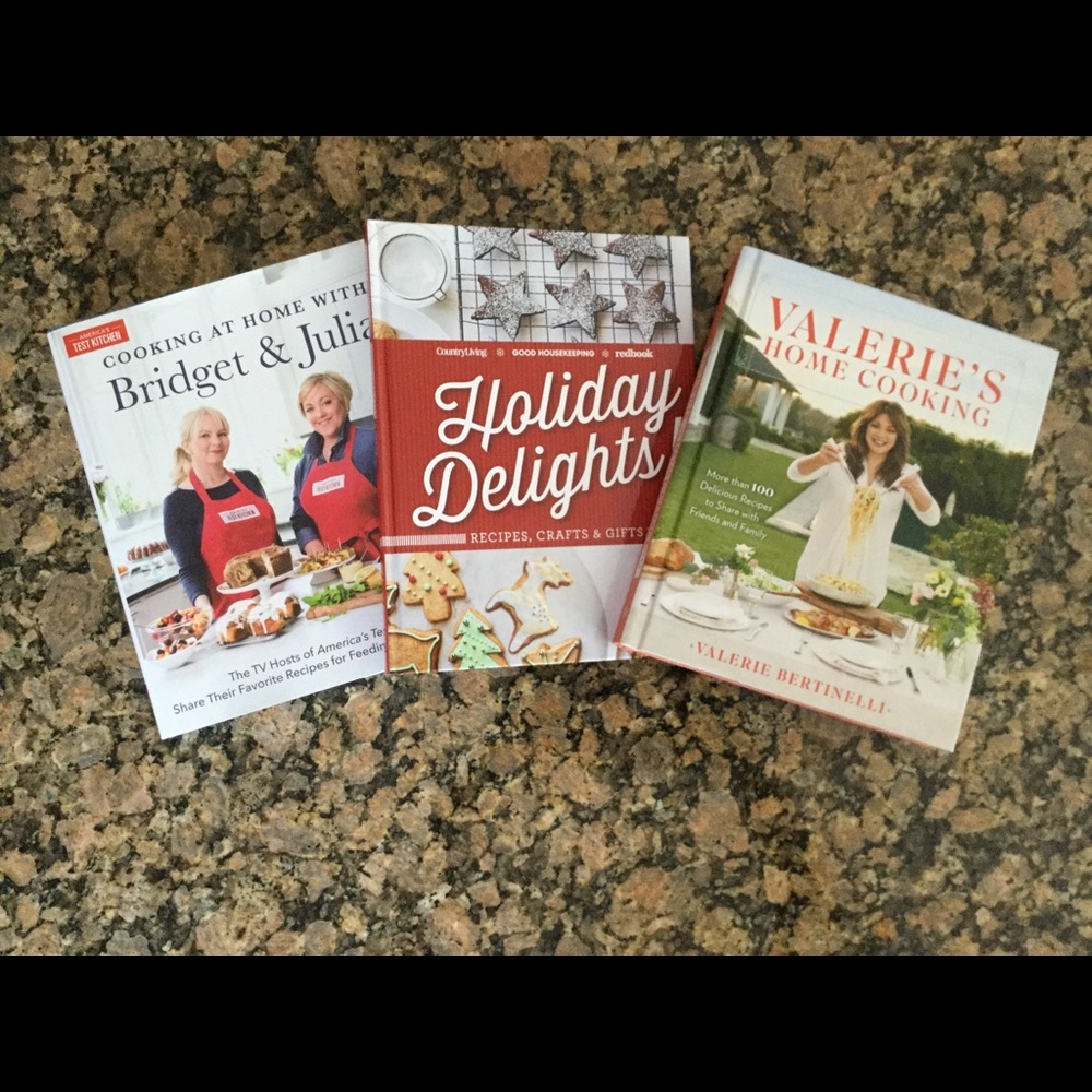 2 New Everyday & Holiday Cookbooks 📖
